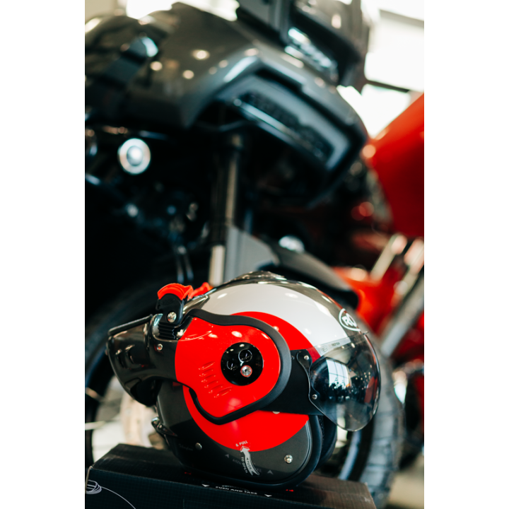 VERSATILE MOTORCYCLE HELMET ROOF RO5 BOXER ALPHA FOCUS RED - SILVER