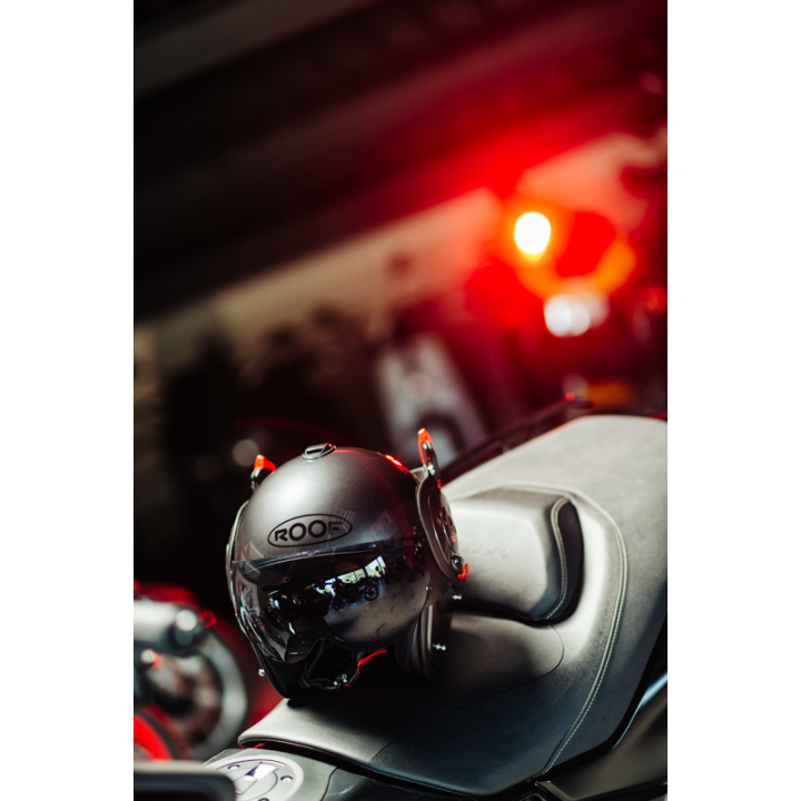 VERSATILE MOTORCYCLE HELMET ROOF RO5 BOXER ALPHA METAL